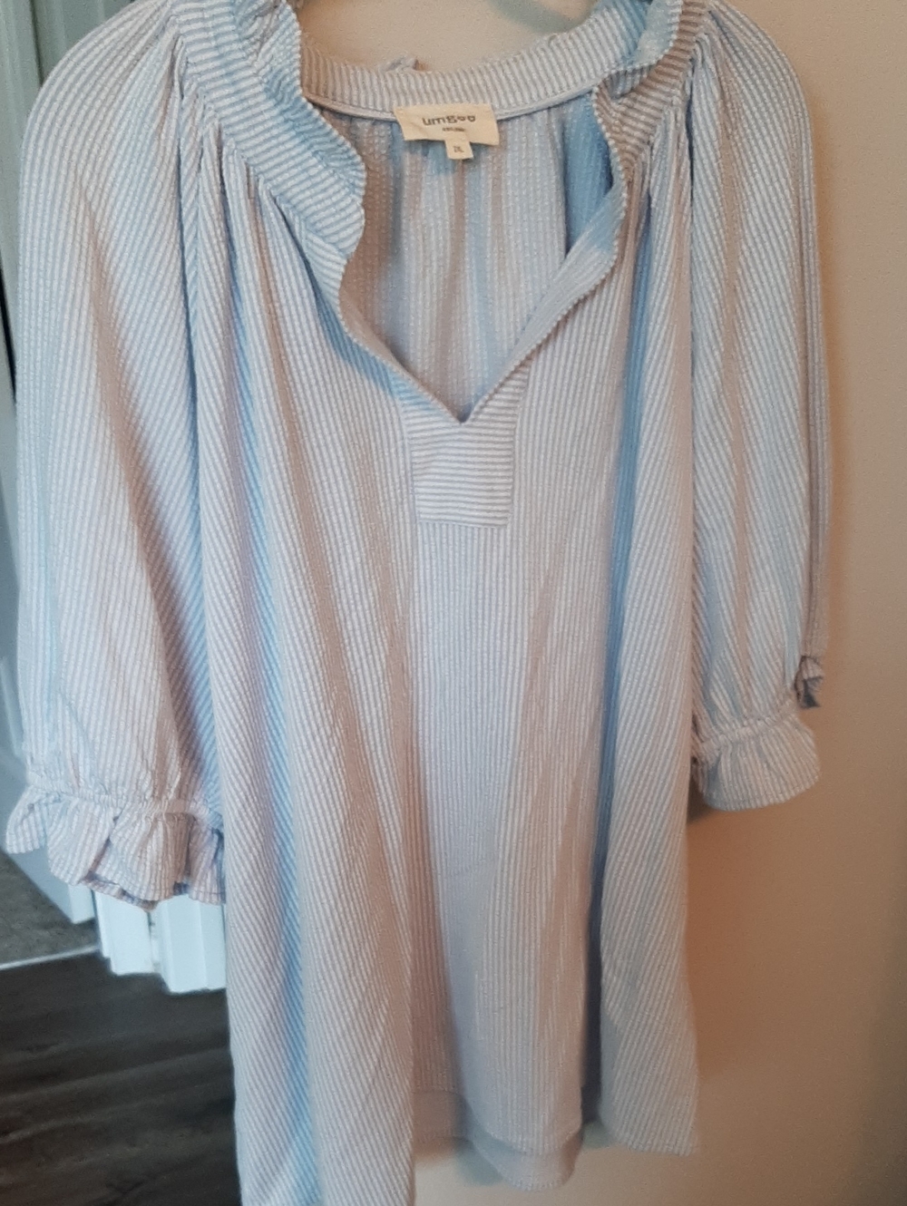 Umgee 2x Striped Light Blue Stripe Ruffle Neck Women’s Top , PRETTY, NEW - Picture 8 of 8